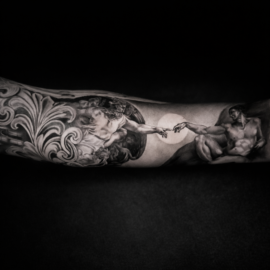 tatuagem realista da criação de Adão
