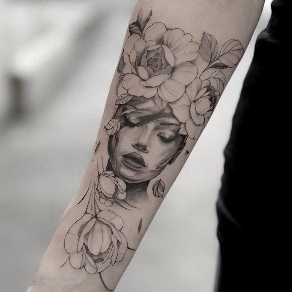 tatuagem de rosto realista